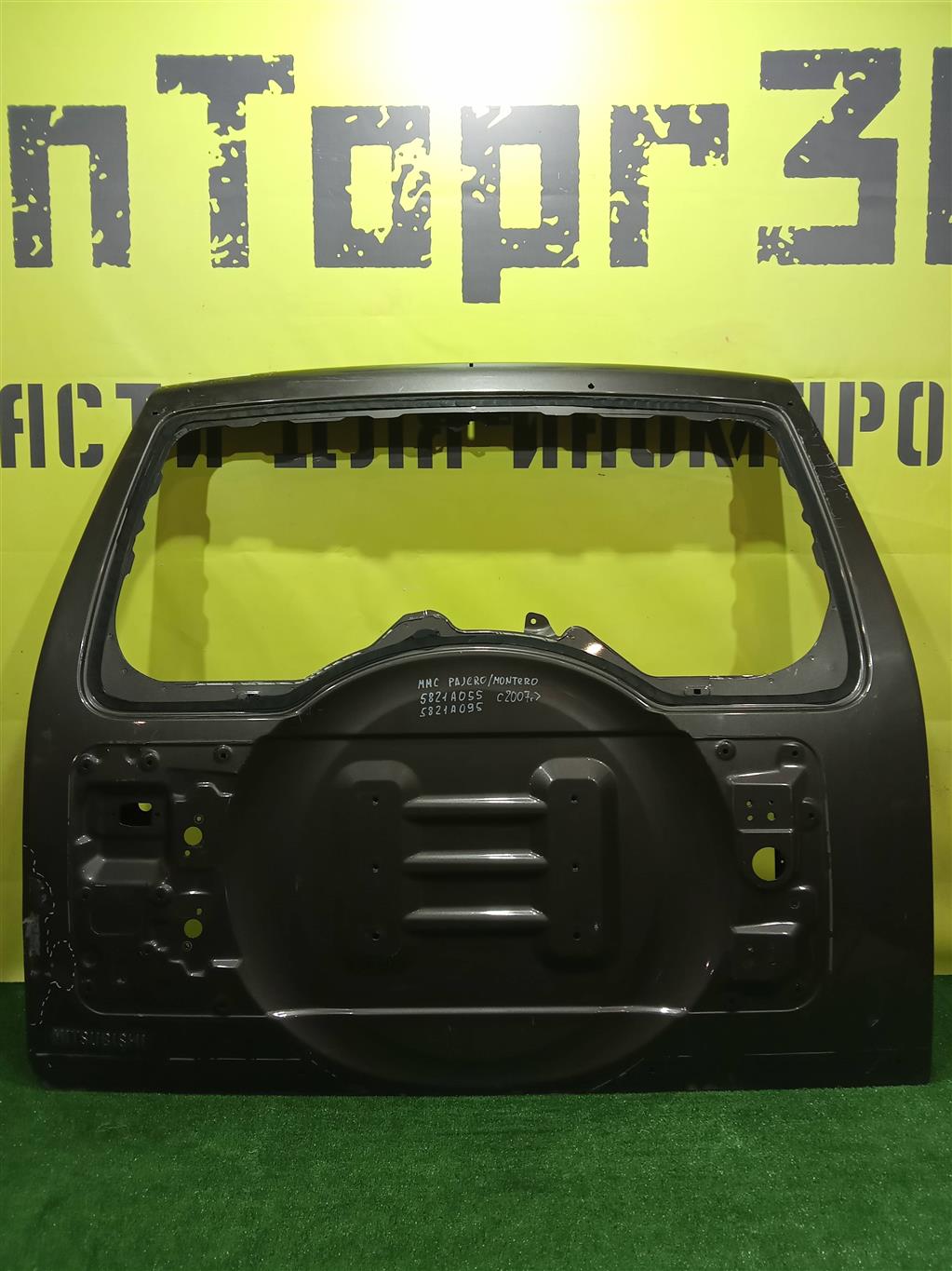 Mitsubishi Pajero /Montero (V80) 2007 для Дверь багажника