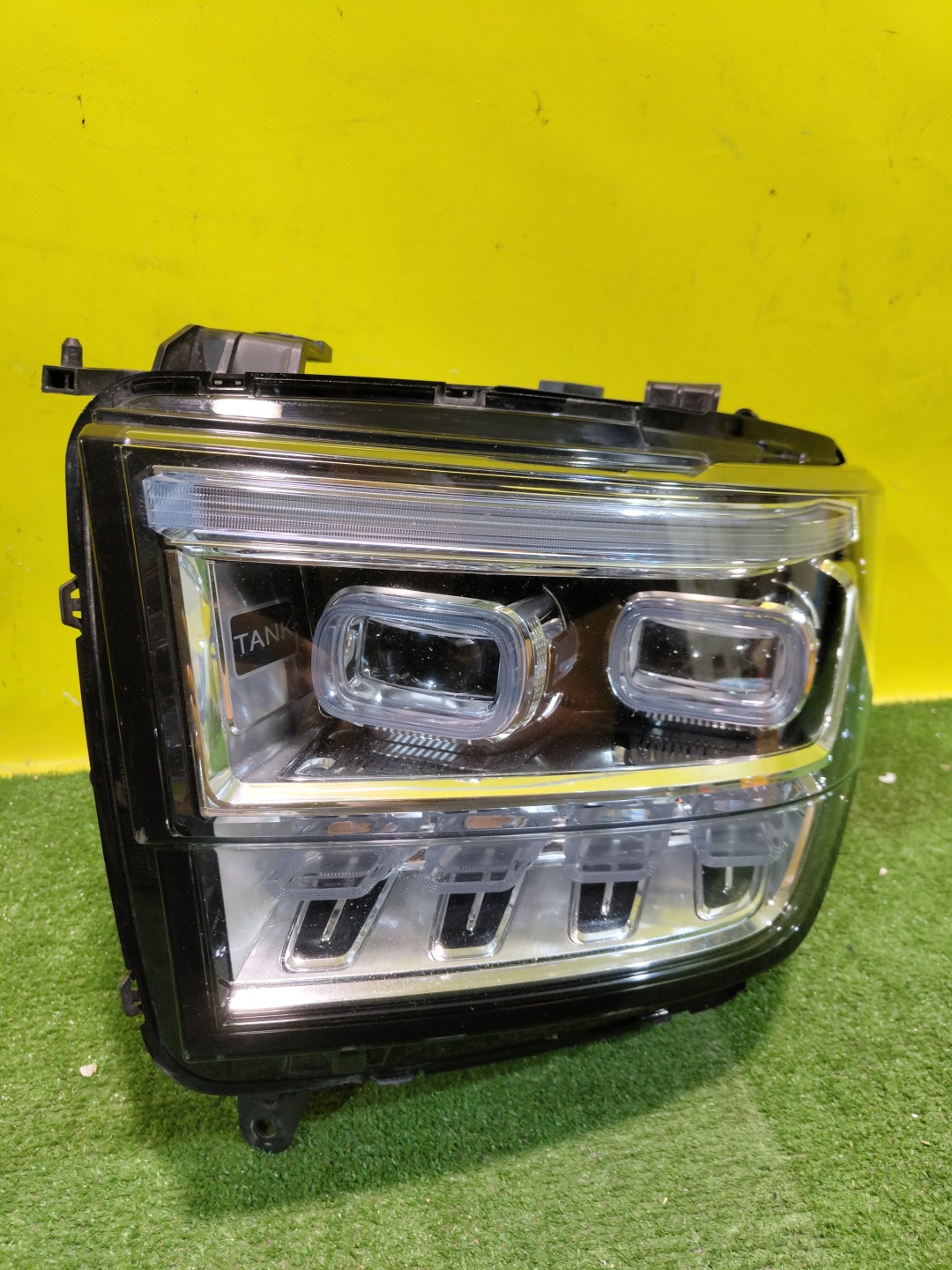 Tank 500 2021 для Фара левая LED