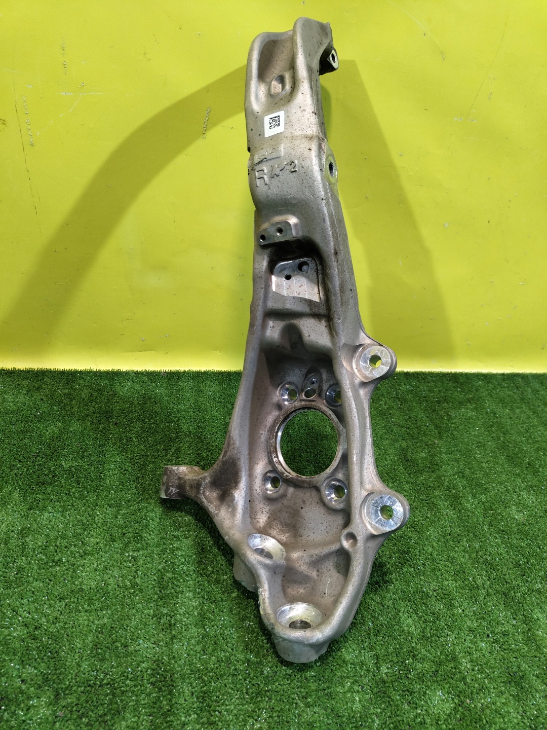 BMW X5 G05 2018 для Кулак поворотный передний правый