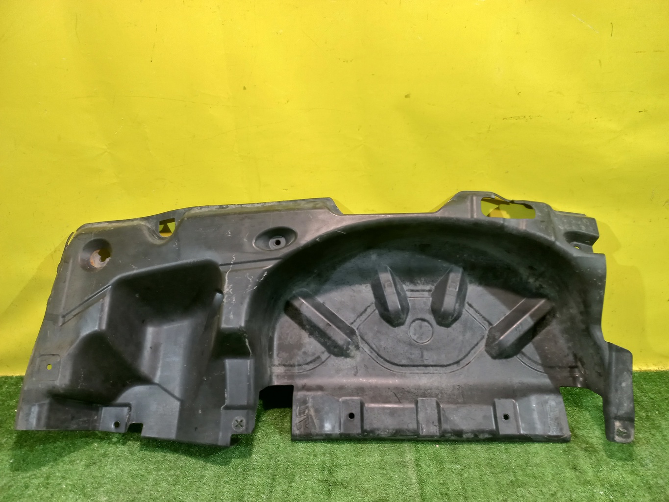 Volkswagen  Transporter (T5) 2003 для Ниша запасного колеса