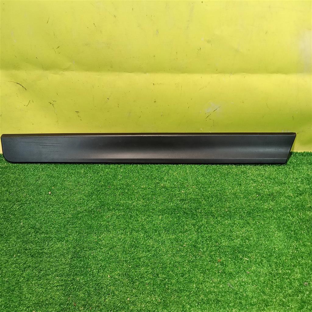 Nissan X-Trail (T32) 2014 для Накладка двери задней правой