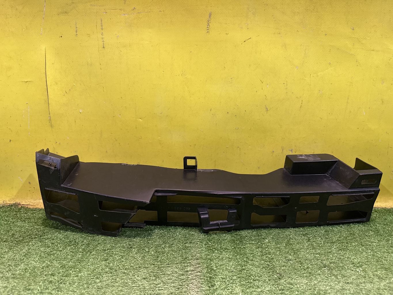 Renault Duster 2010 для Наполнитель переднего бампера