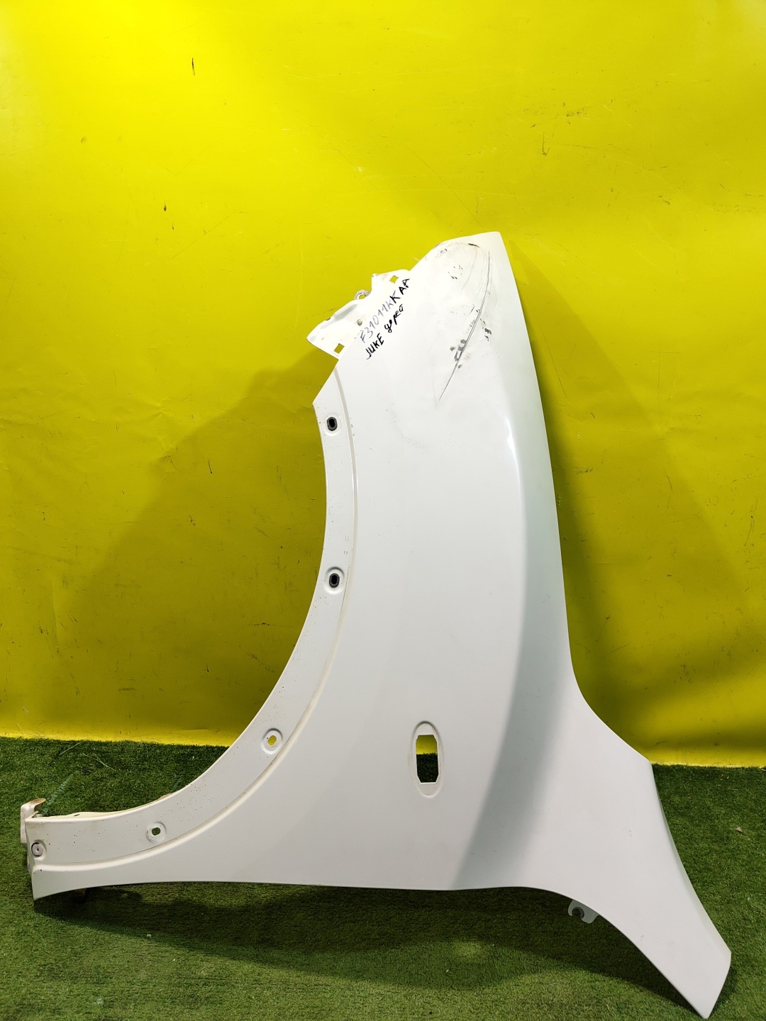 Nissan Juke (F15) 2011 для Крыло переднее левое