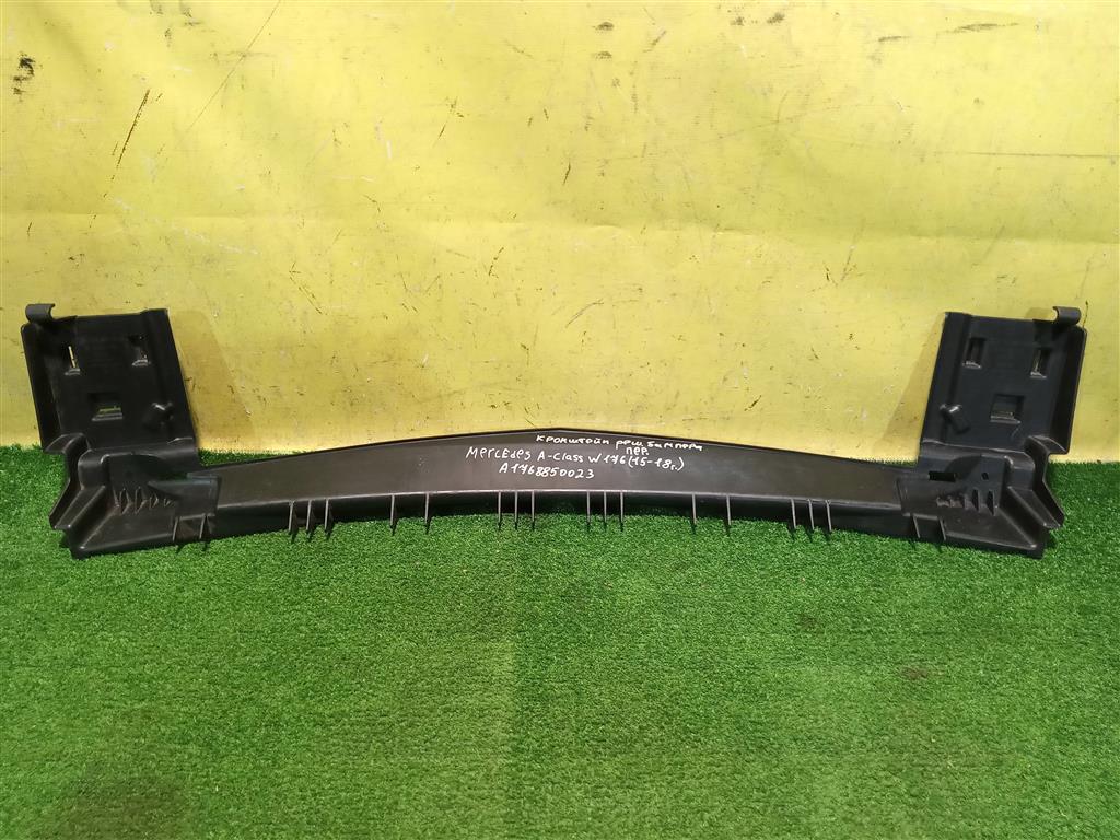 MERСEDES BENZ A-Class (W176) 2012 для Кронштейн переднего бампера