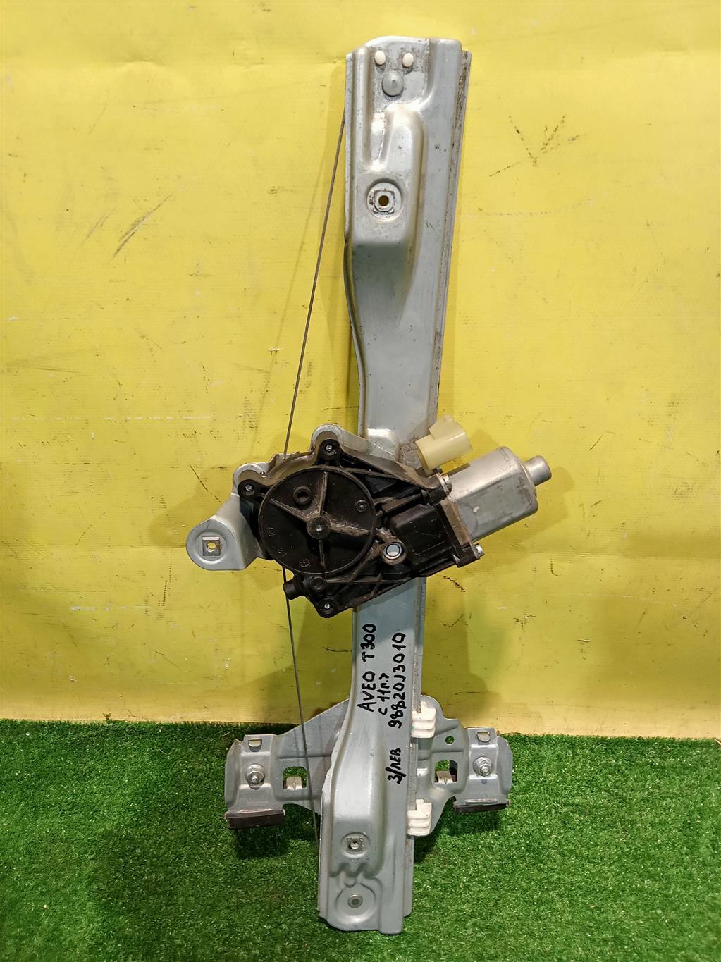 Chevrolet Aveo (T300) 2011 для Стеклоподъемник электр. задний левый