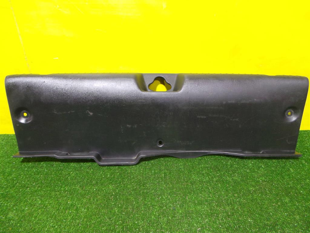 Kia Cerato 2 TD 2009 для Накладка замка багажника