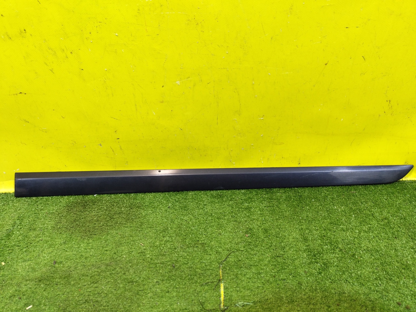 Opel Astra H 2004 для Накладка двери передней левой