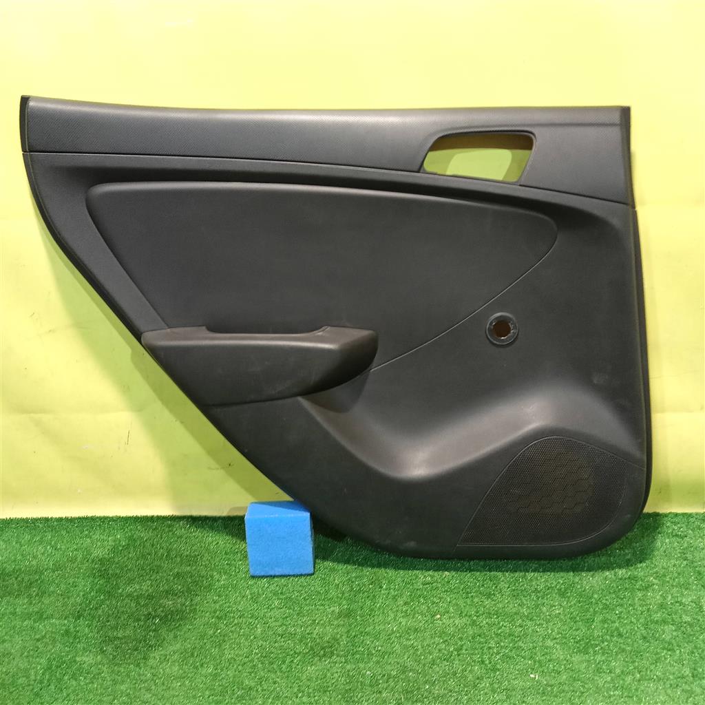 Hyundai Solaris 2010 для Обшивка двери задней левой