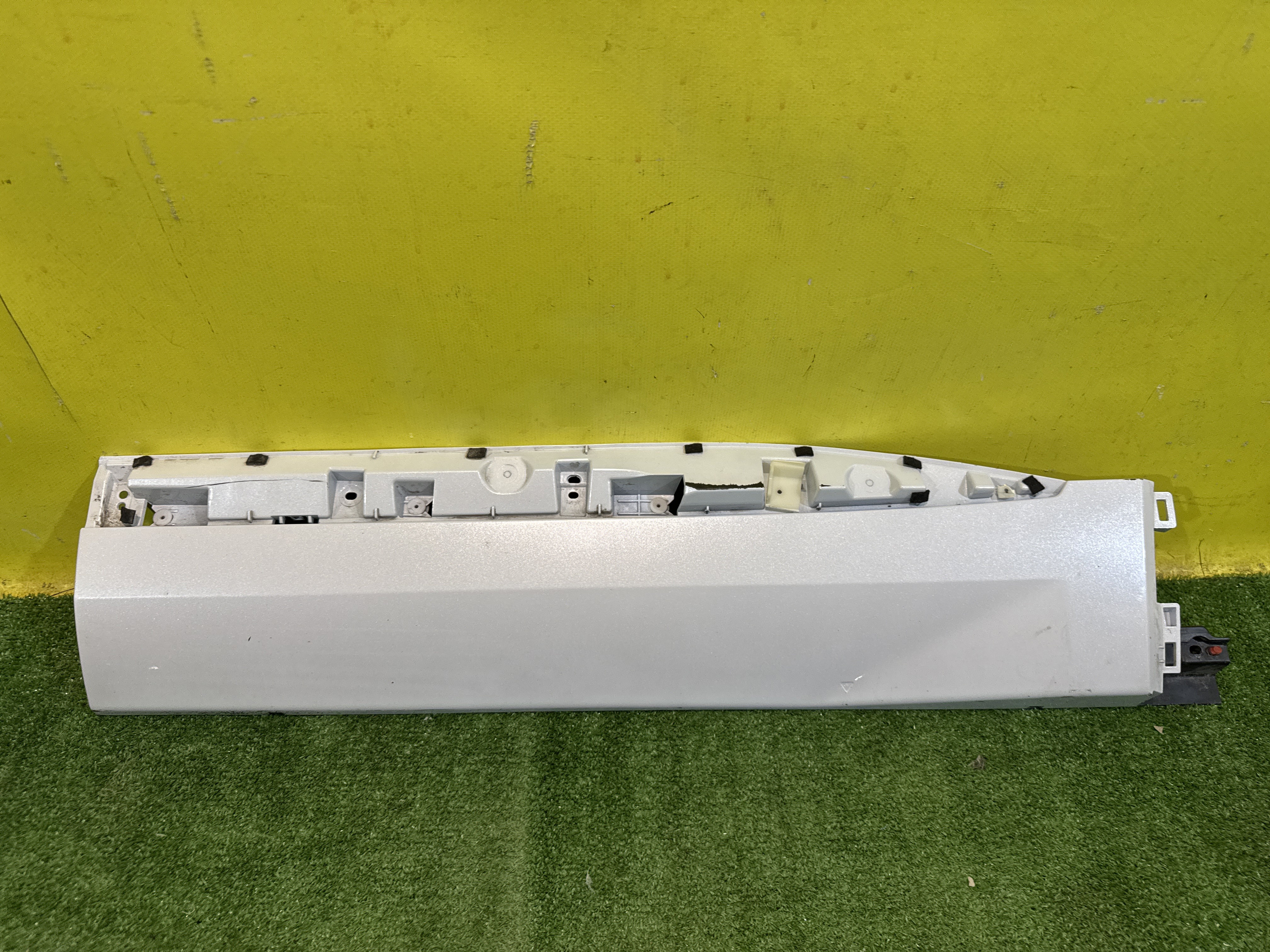 Geely  Monjaro (KX-11) 2022 для Накладка двери задней левой