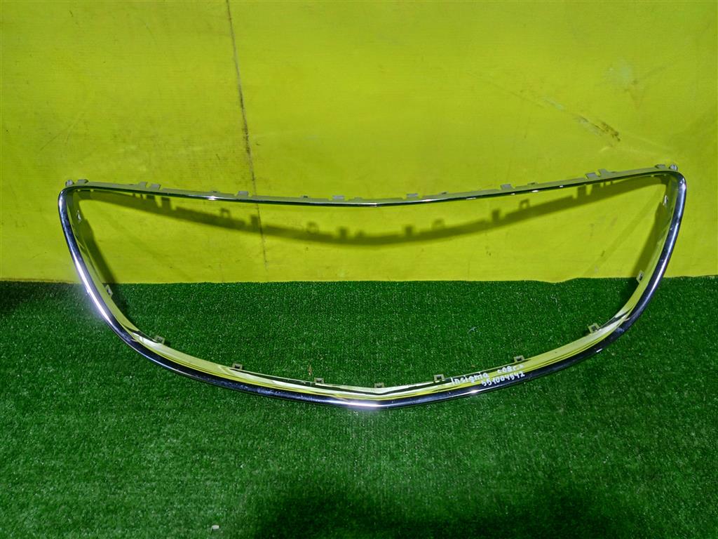 Opel Insignia 2008 для Молдинг решетки радиатора