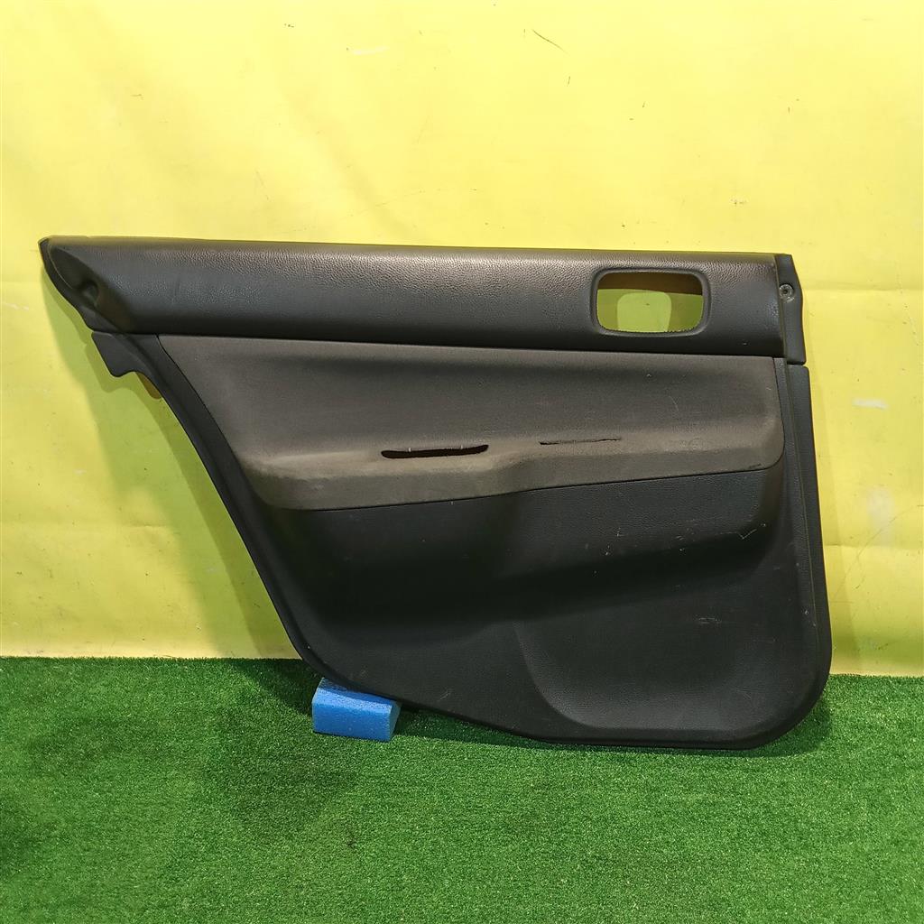 Mitsubishi Lancer (CS) 2003 для Обшивка двери задней левой