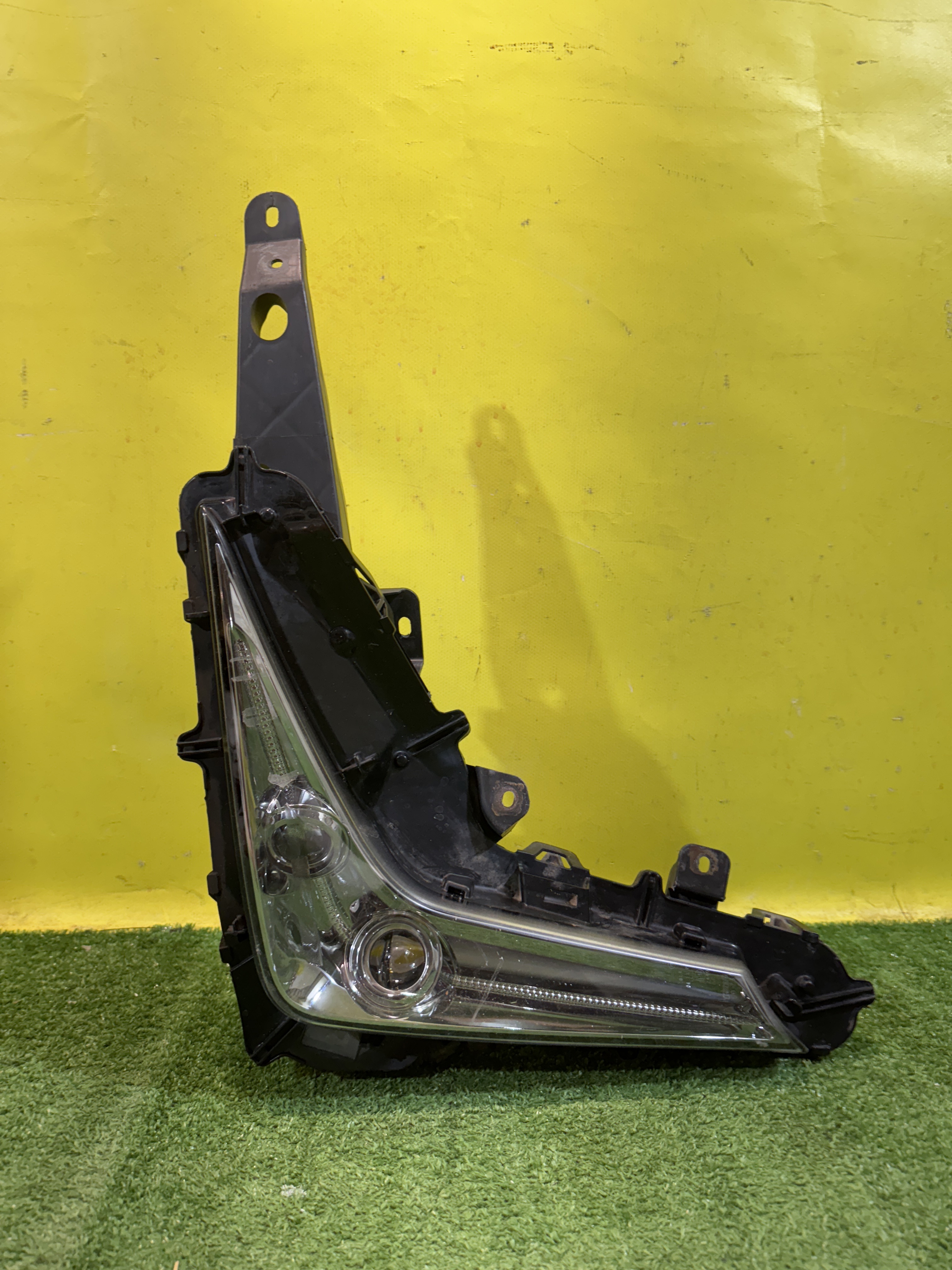 Lexus LX570 2007 для Фара противотуманная правая