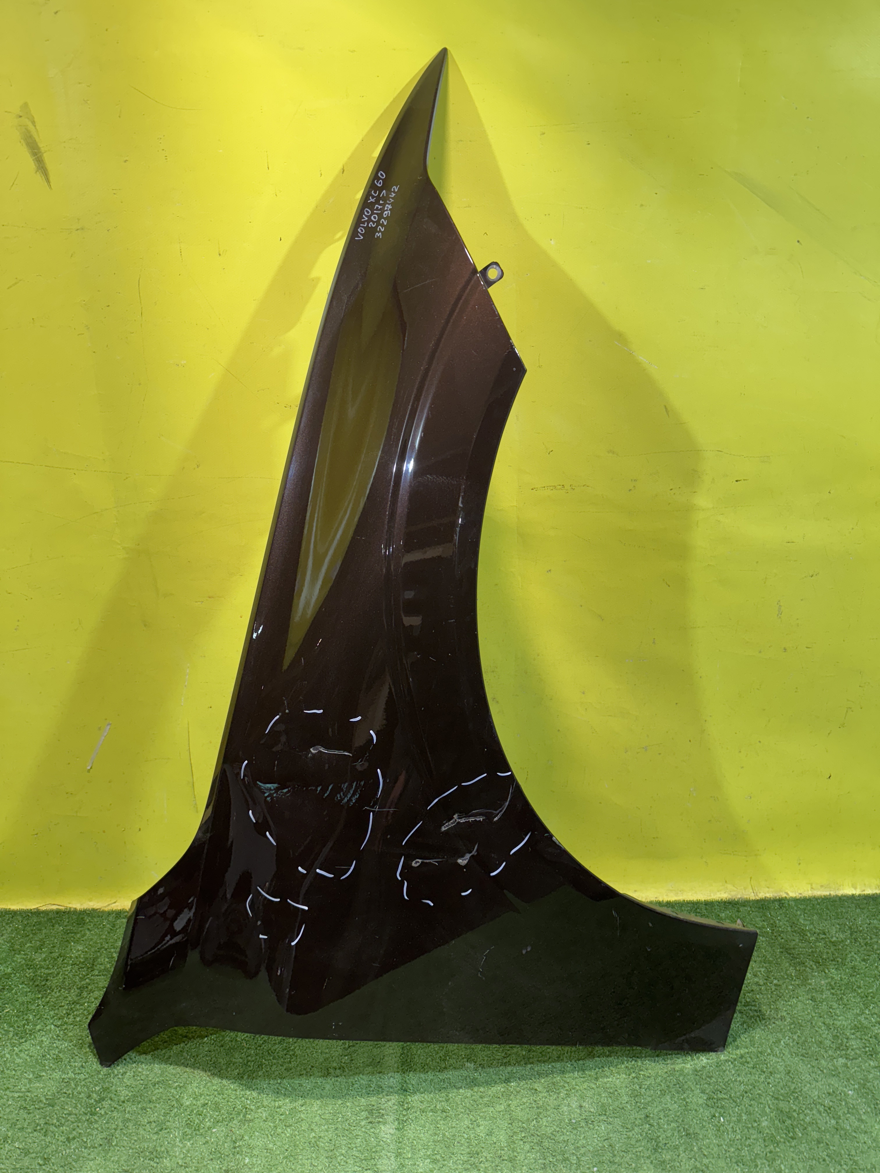 Volvo XC60 2017 для Крыло переднее правое