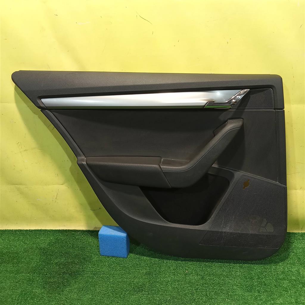 Skoda  Octavia A7 2013 для Обшивка двери задней левой