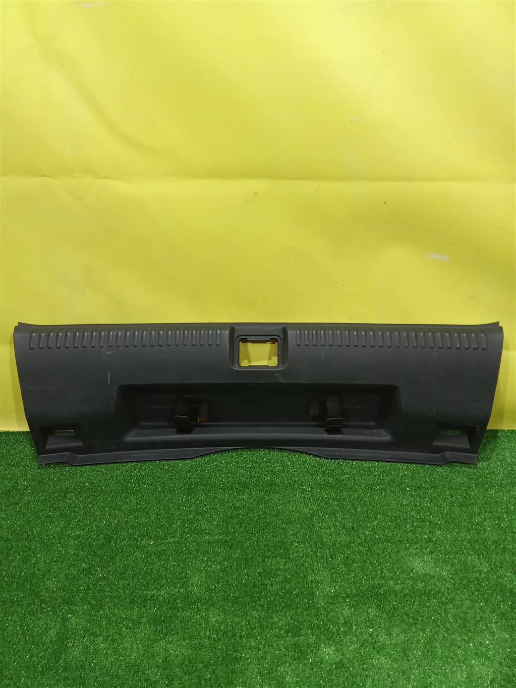 Volkswagen  Jetta 6 2010 для Обшивка багажника