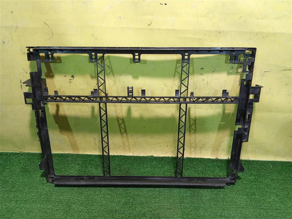 MERСEDES BENZ S-Class (W221) 2005 для Рамка радиатора