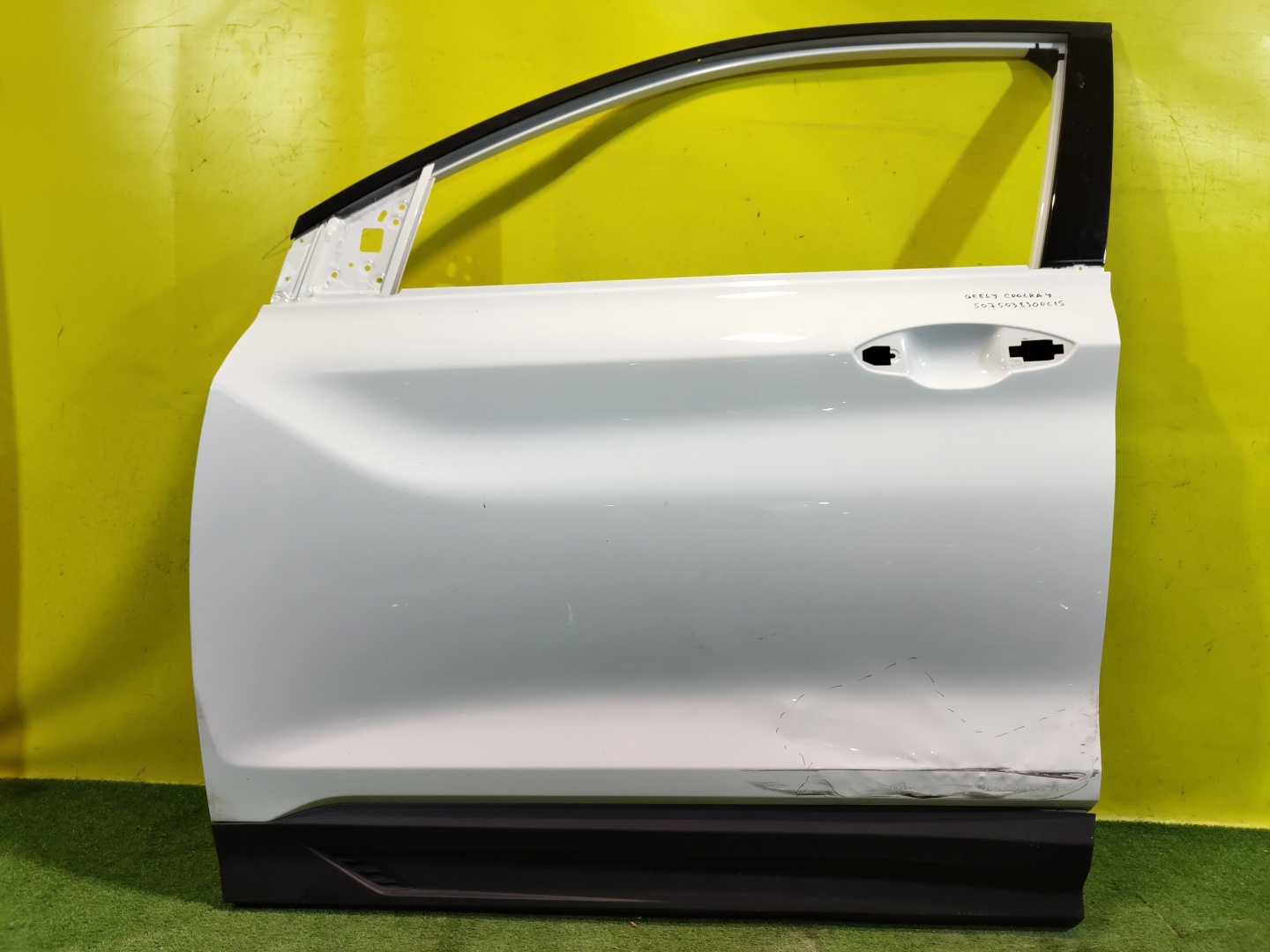 Geely  Coolray SX11 2018 для Дверь передняя левая