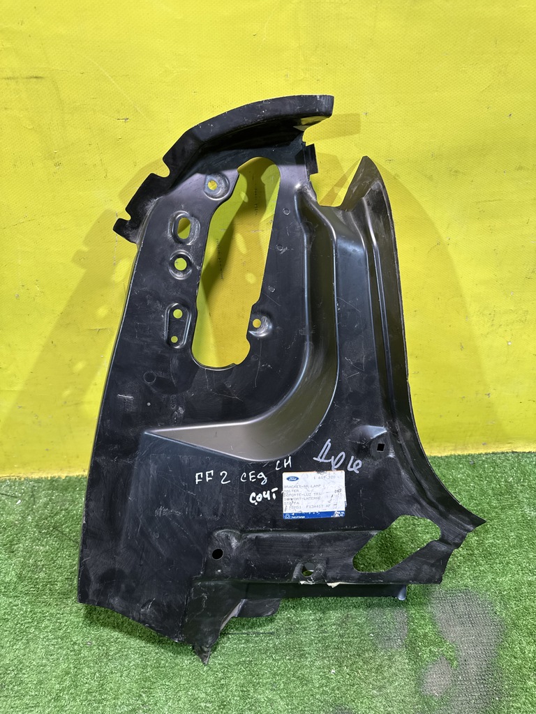 Ford Focus II 2005 для Панель заднего фонаря левый