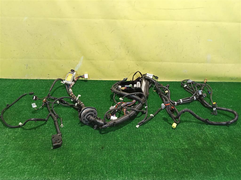 Nissan Qashqai (J10) 2006 для Проводка (коса)