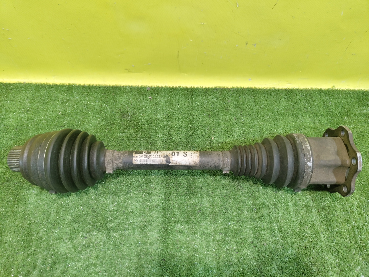 Audi A6 (C7) 2010 для Привод передний левый