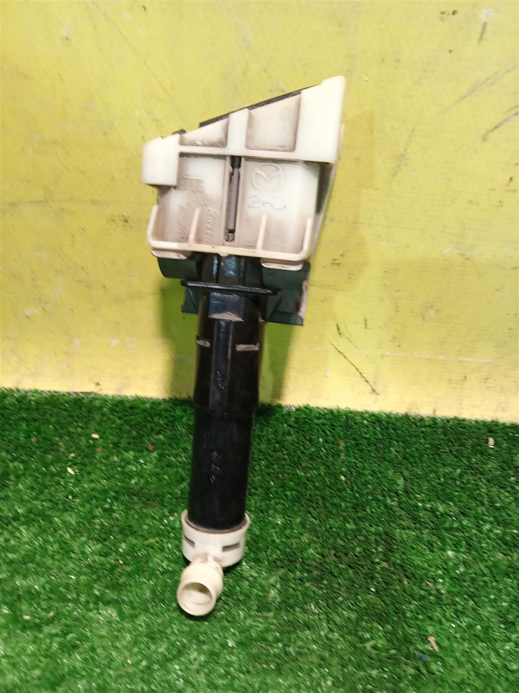 Mazda 3 BL 2008 для Форсунка омывателя фары