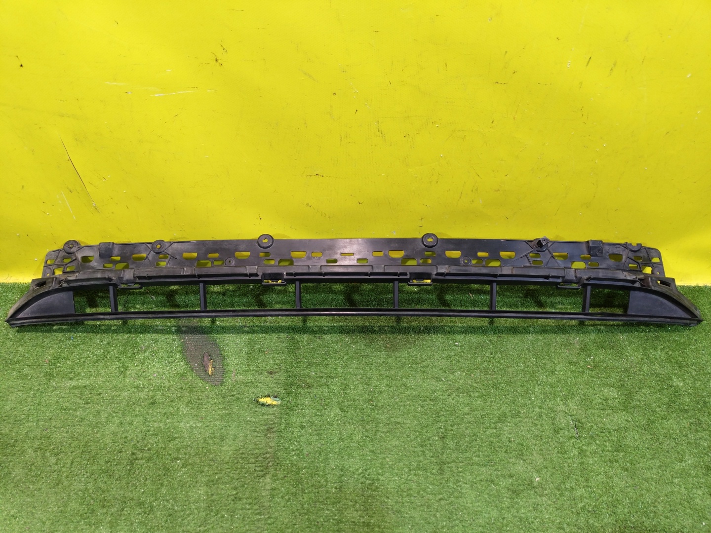 Audi Q8 2019 для Решетка в бампер нижняя