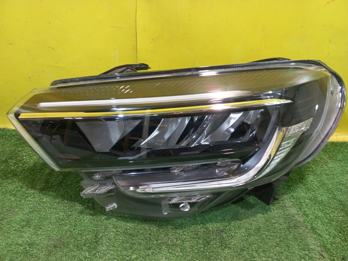 Lada Vesta NG 2022- для Фара левая LED