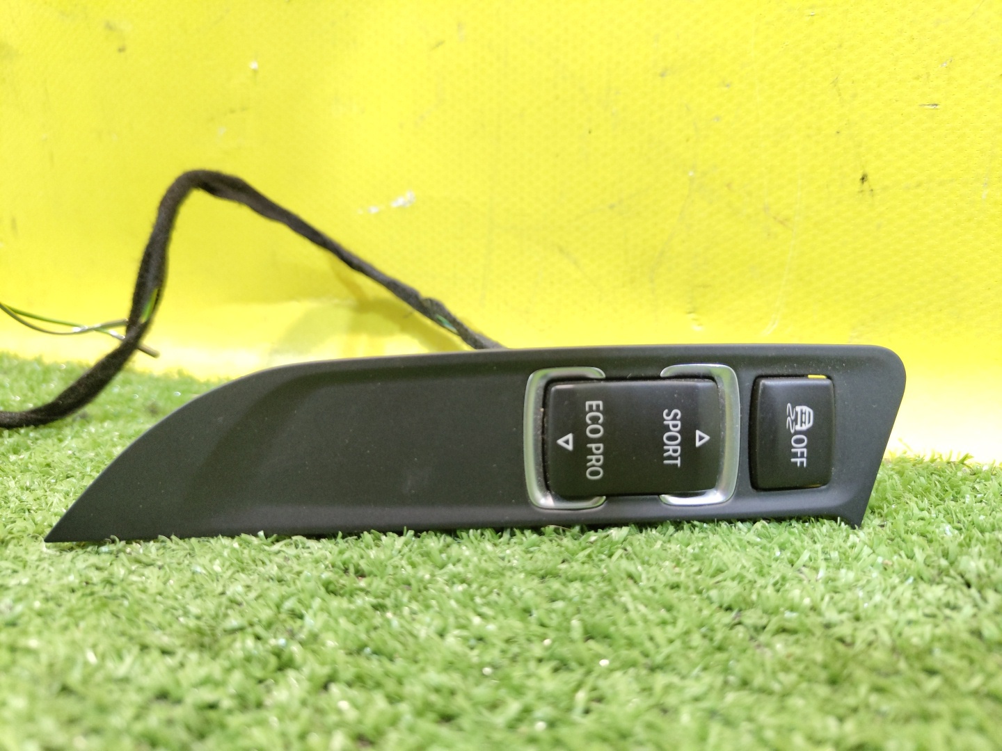 BMW 1 (F20) 2011 для Блок управления в центральной консоли