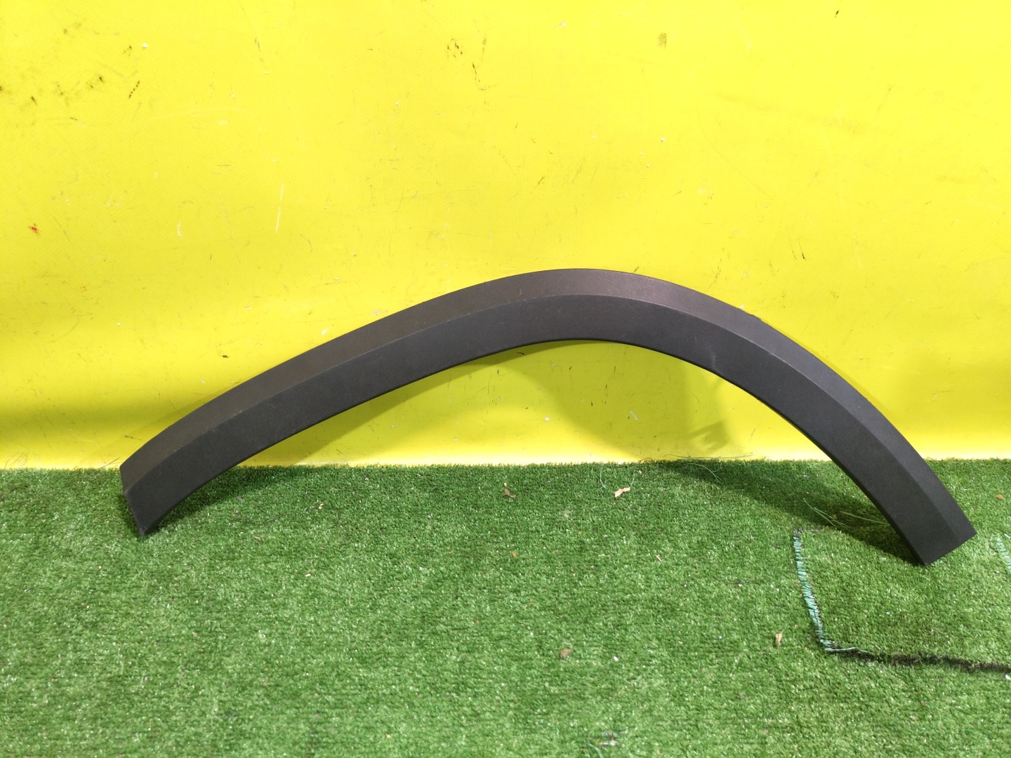 MERСEDES BENZ GLA-Class (H247) 2019 для Арка заднего крыла левая