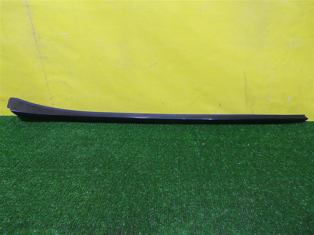 Hyundai Santa Fe (DM) 2012 для Молдинг лобового стекла левый