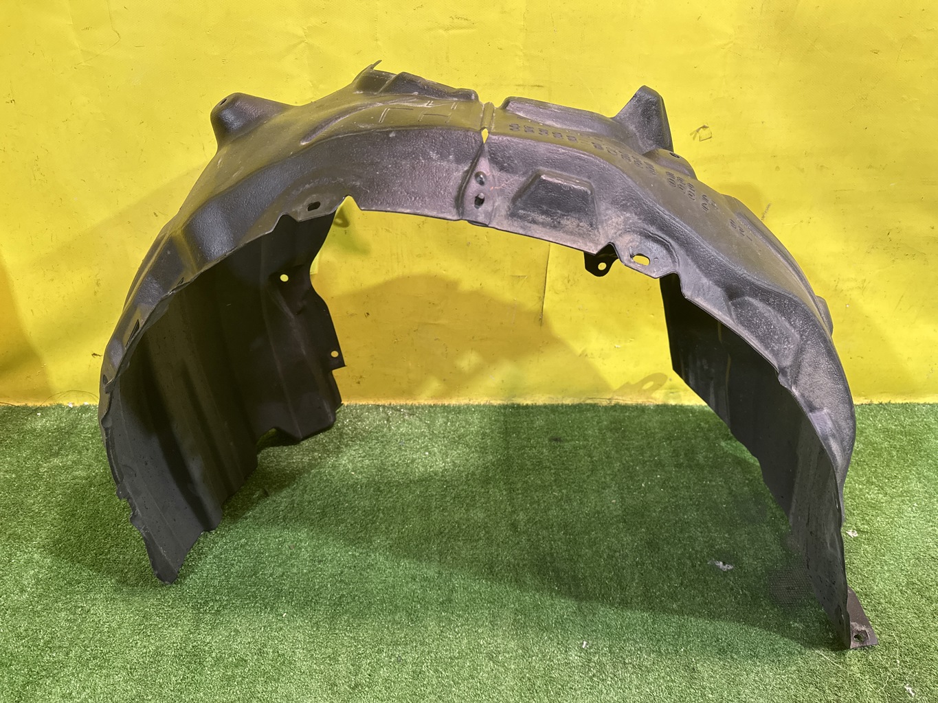 Toyota Camry V70 2017 для Локер передний левый