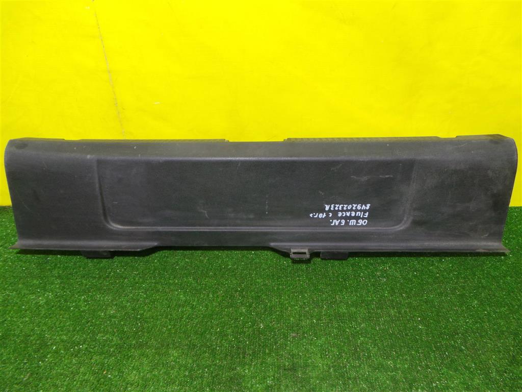 Renault Fluence 2009 для Накладка замка багажника