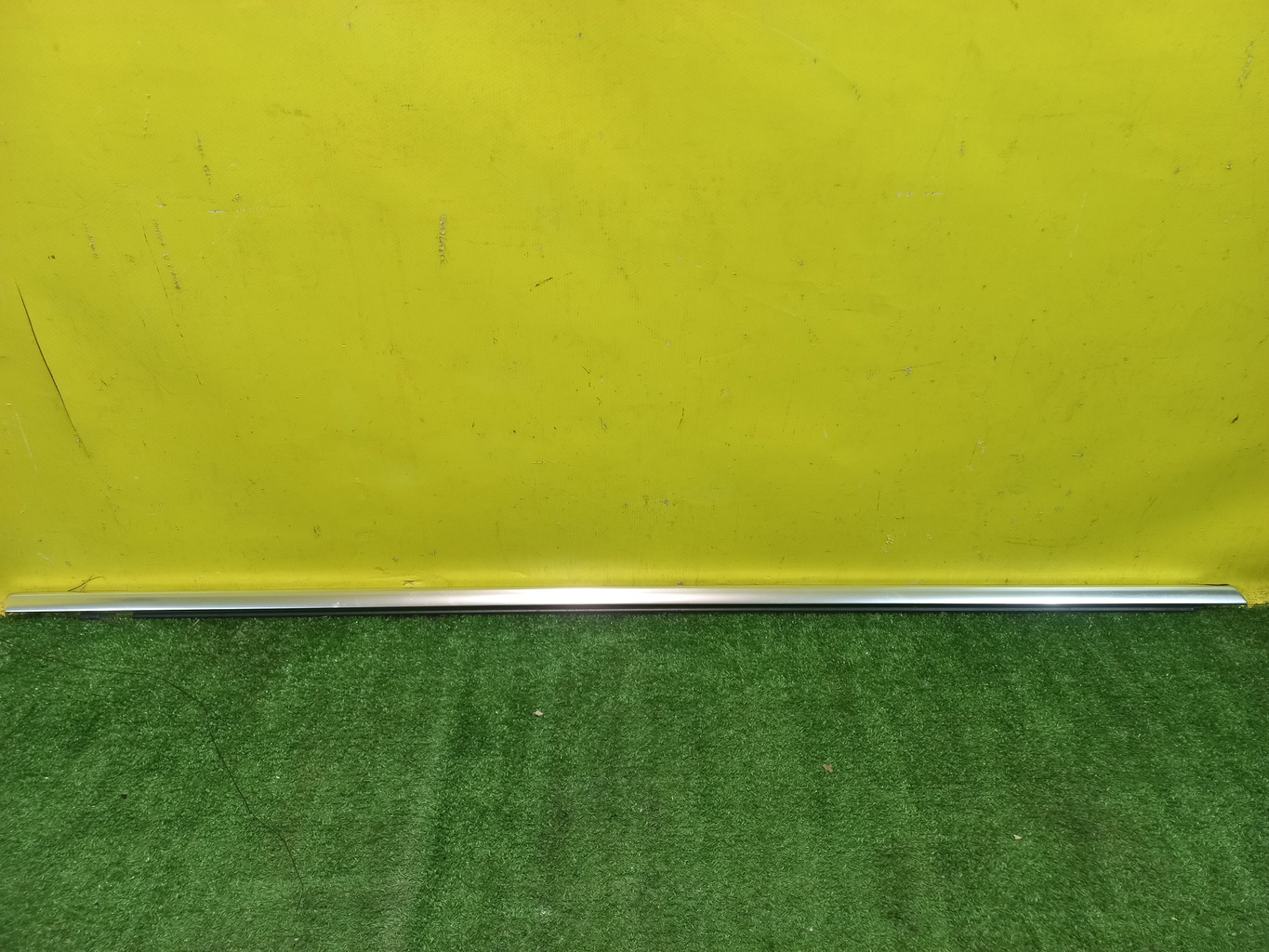 Tank 500 2021 для Молдинг стекла