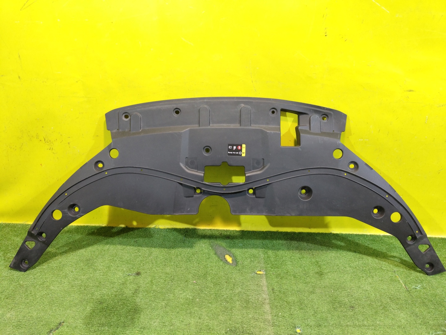 Haval (Хавал) M6 2021 для Кожух замка капота