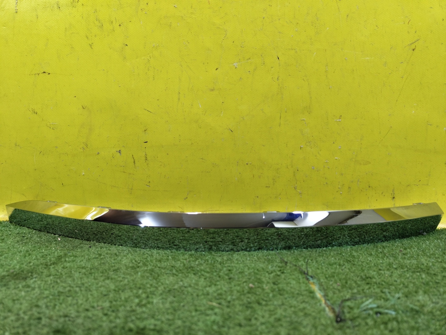 Volkswagen  Touareg CR 2018 для Молдинг заднего бампера левый