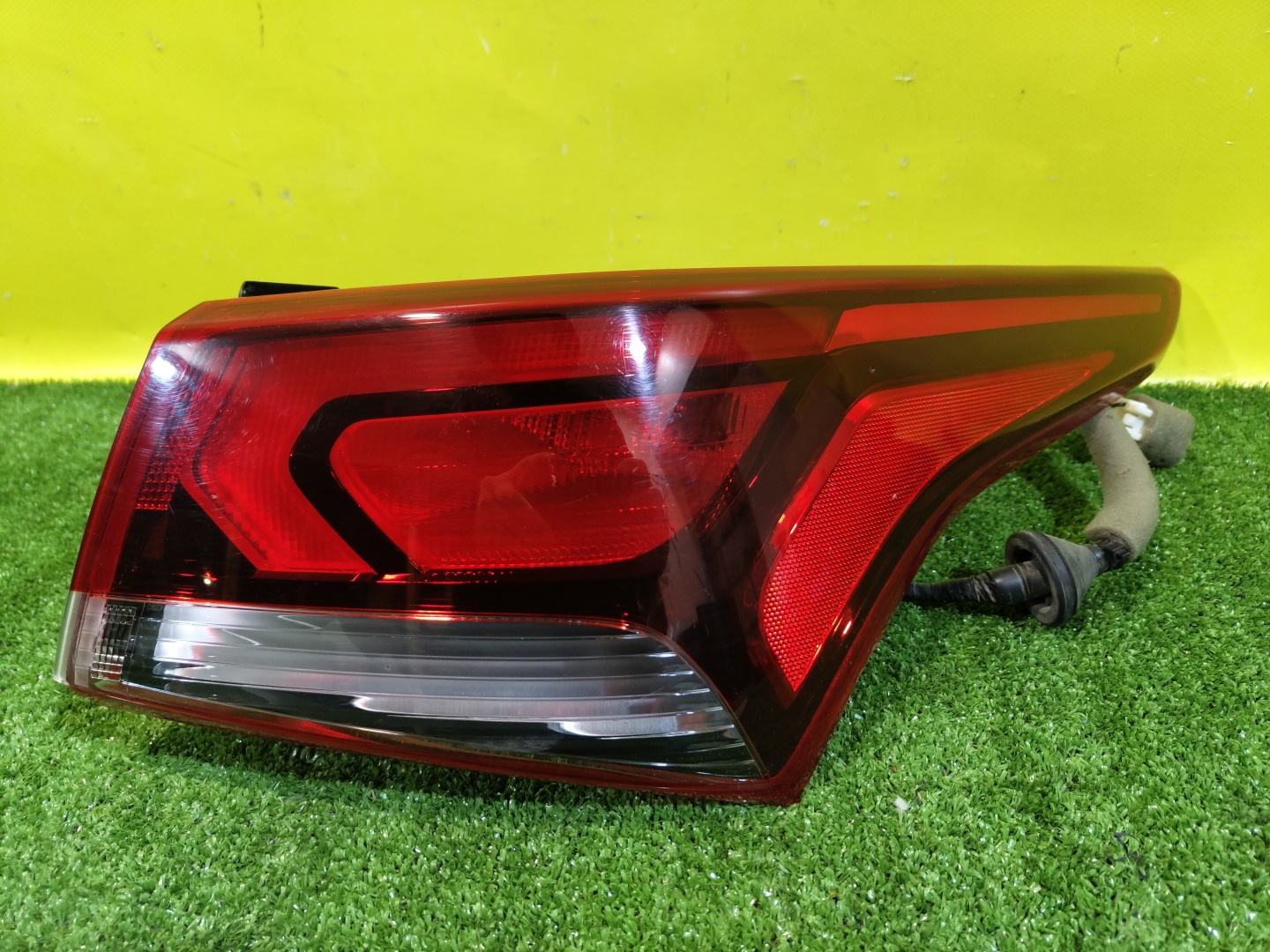 Hyundai Solaris 2017 для Фонарь задний наружный правый