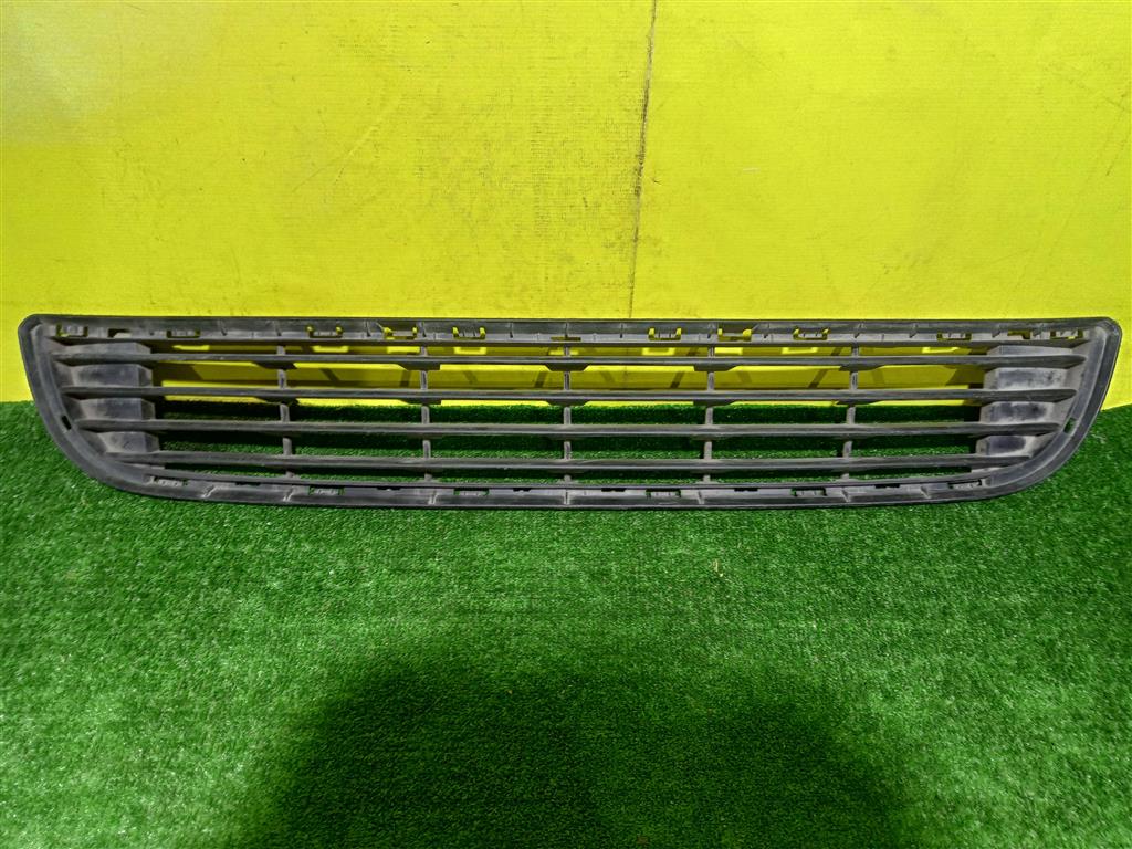 Citroen Berlingo (B9) 2008 для Решетка в бампер центральная