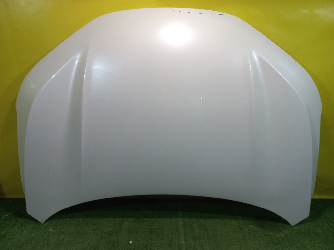 Changan UNI-T 2023 для Капот