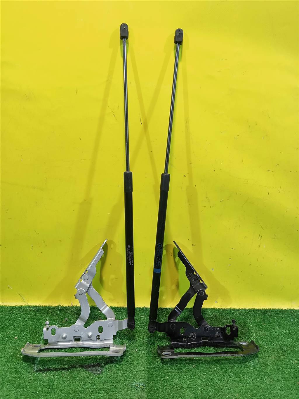 MERСEDES BENZ C-Class (W204) 2007 для Петли капота