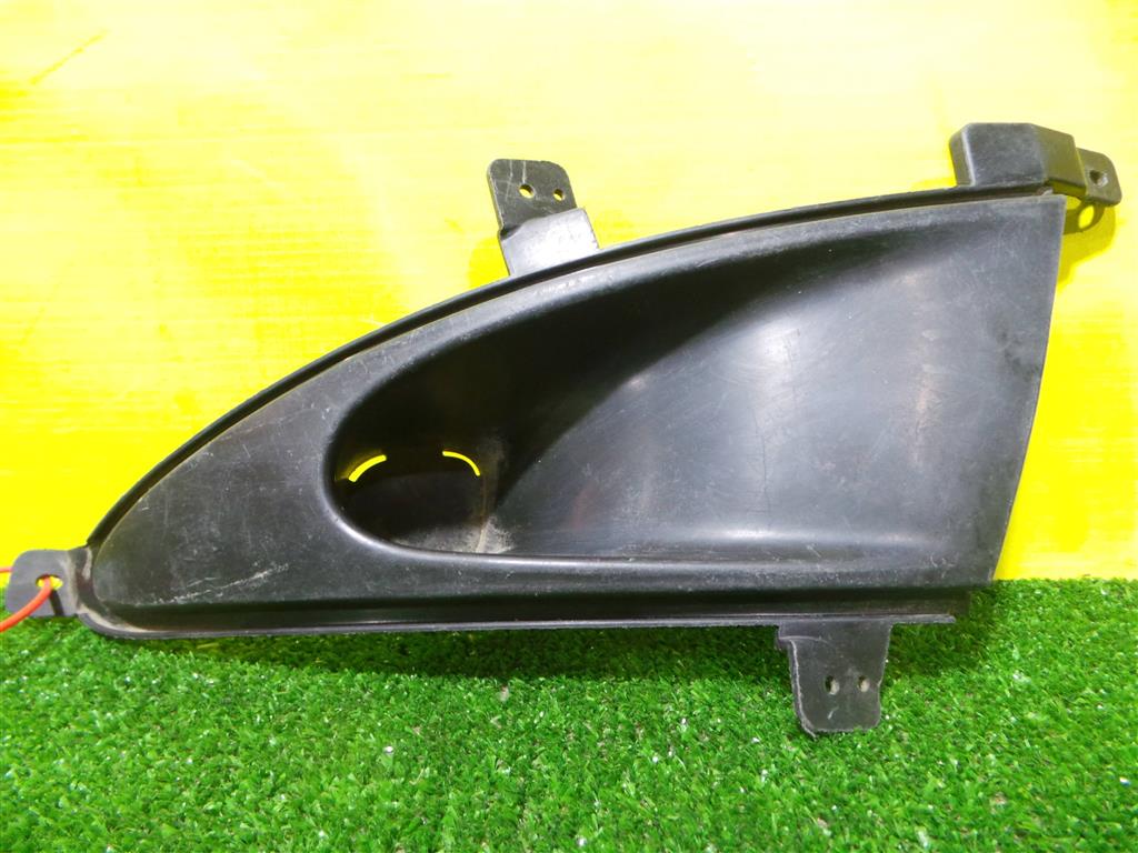 Hyundai Elantra (HD) 2006 для Решетка в бампер правая