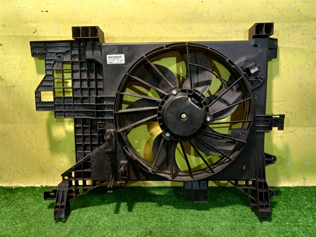 Renault Duster 2010 для Диффузор с вентилятором в сборе