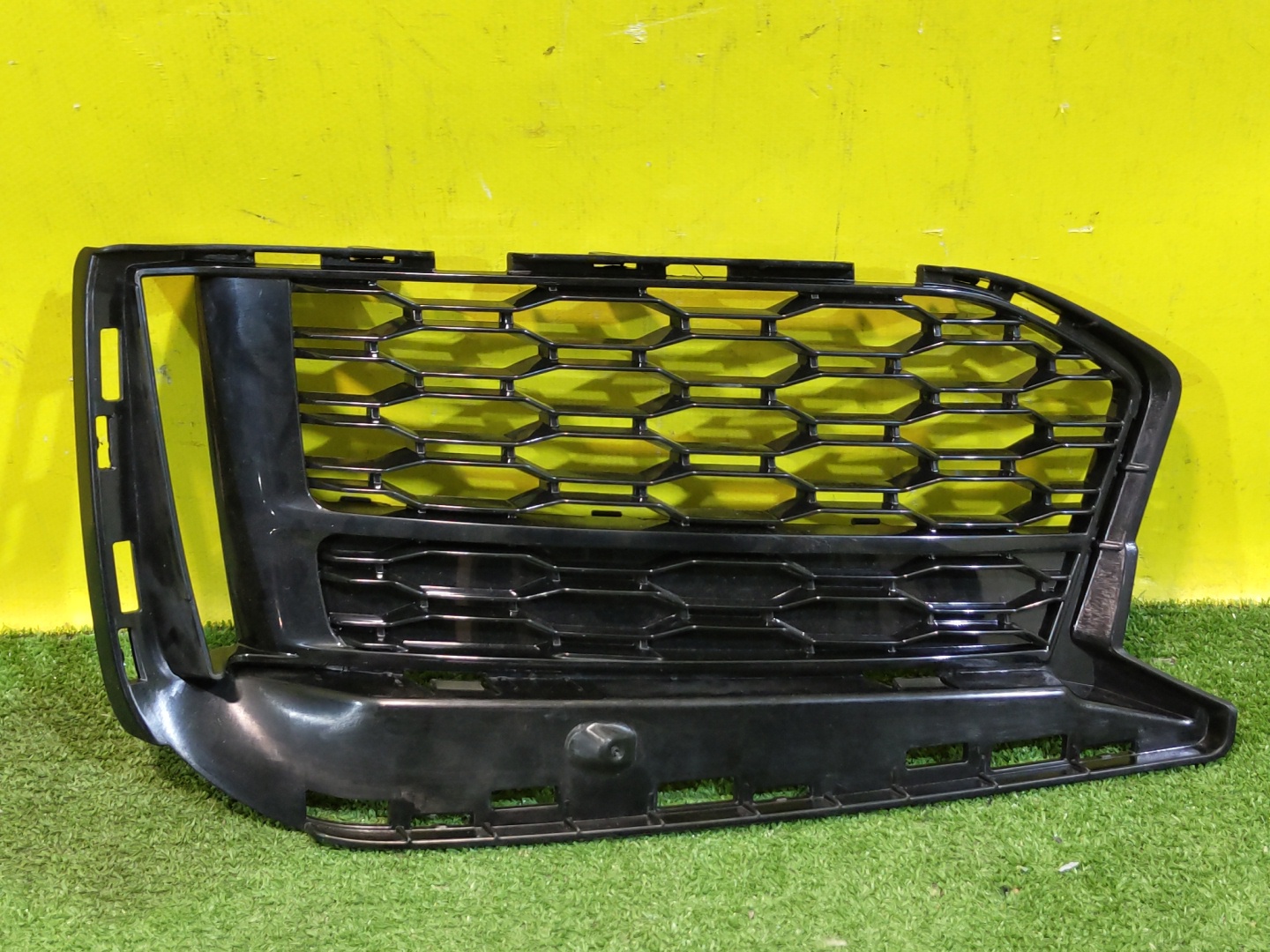 BMW 5 G30 2016 для Решетка в бампер левая