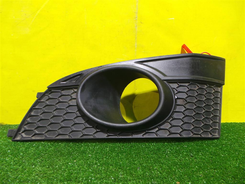 Chevrolet Captiva (C140) 2011 для Решетка в бампер левая