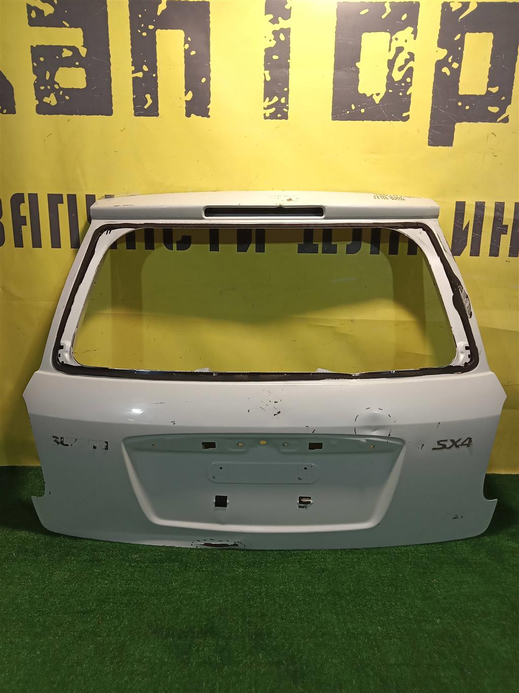 Suzuki SX4 2006 для Дверь багажника