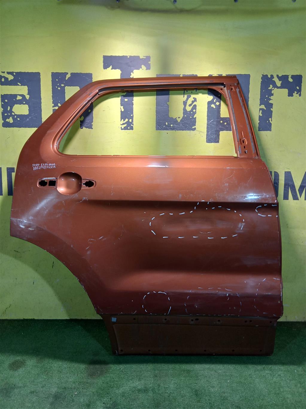 Ford Explorer 2014 для Дверь задняя правая