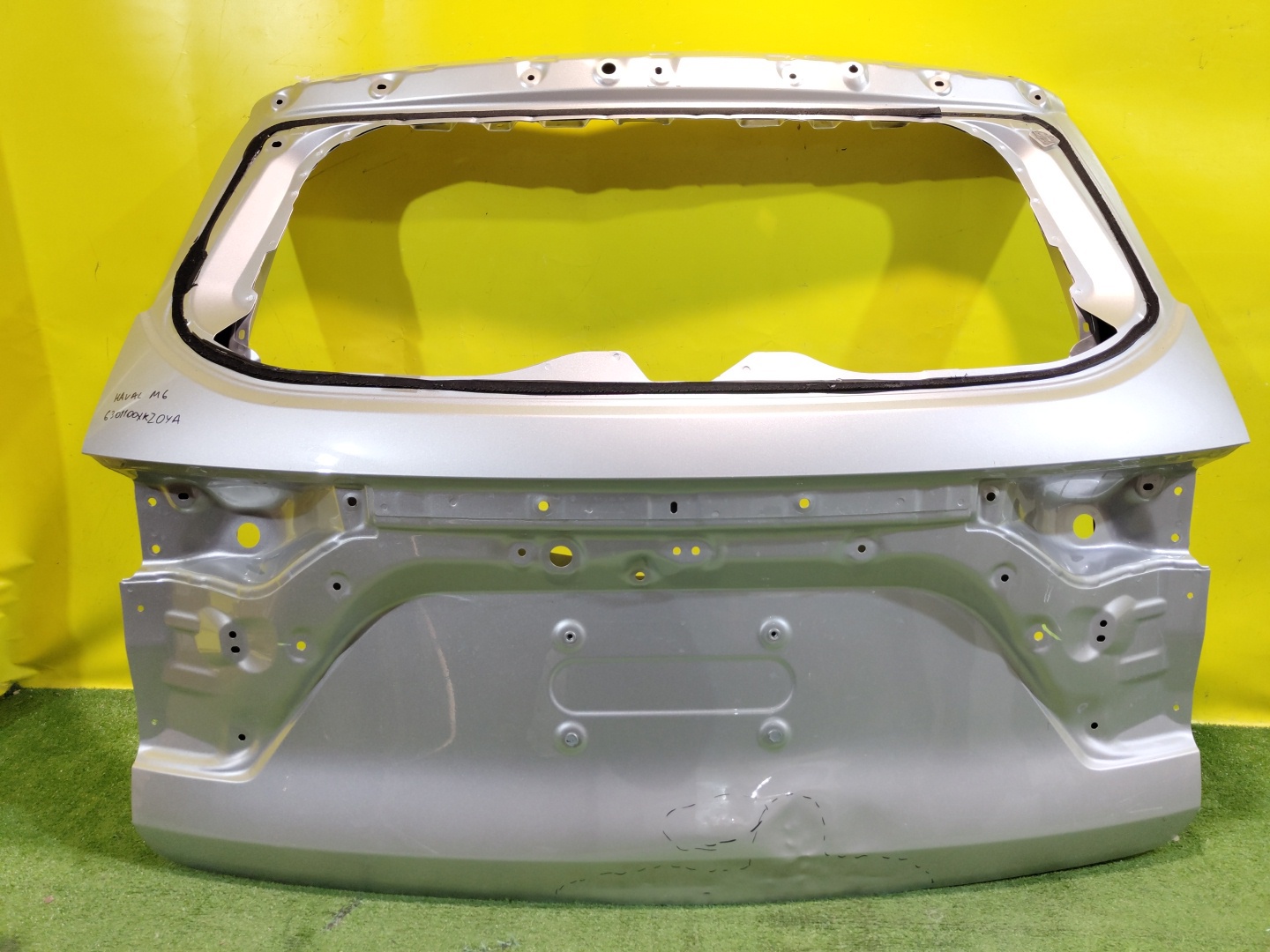 Haval (Хавал) M6 2021 для Дверь багажника