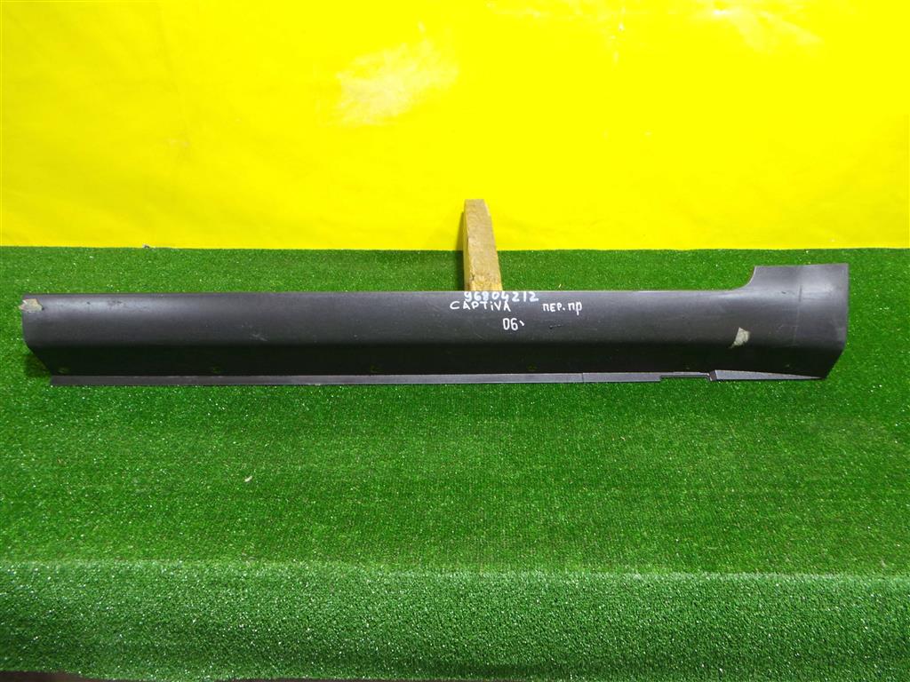 Chevrolet Captiva (C100) 2006 для Накладка на порог правая