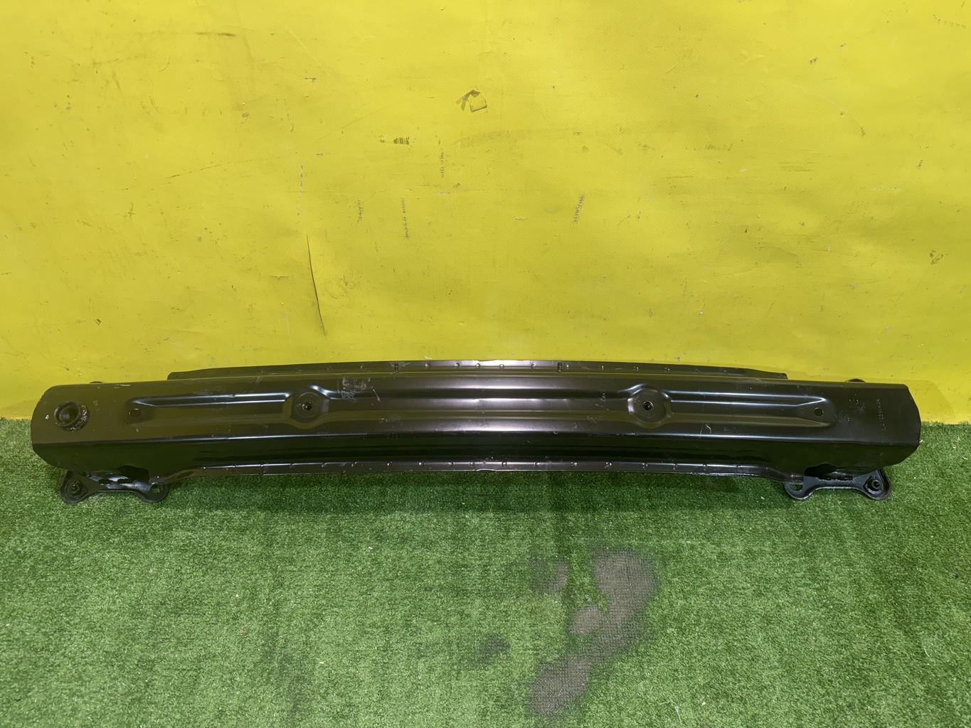 Lada Vesta 2015- для Усилитель переднего бампера