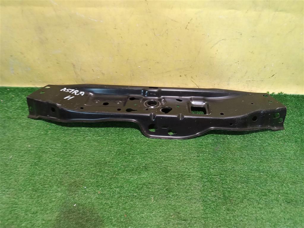 Opel Astra H 2004 для Панель передняя