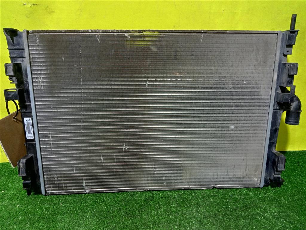 Renault Logan 2005  для Радиатор основной